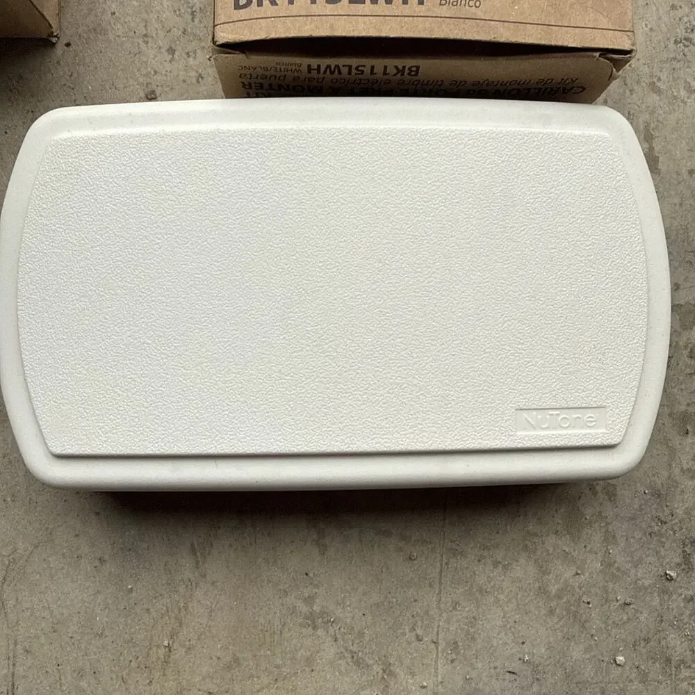 NUTONE WIRED DOOR CHIME KIT IN WHITE #: BK115LWH